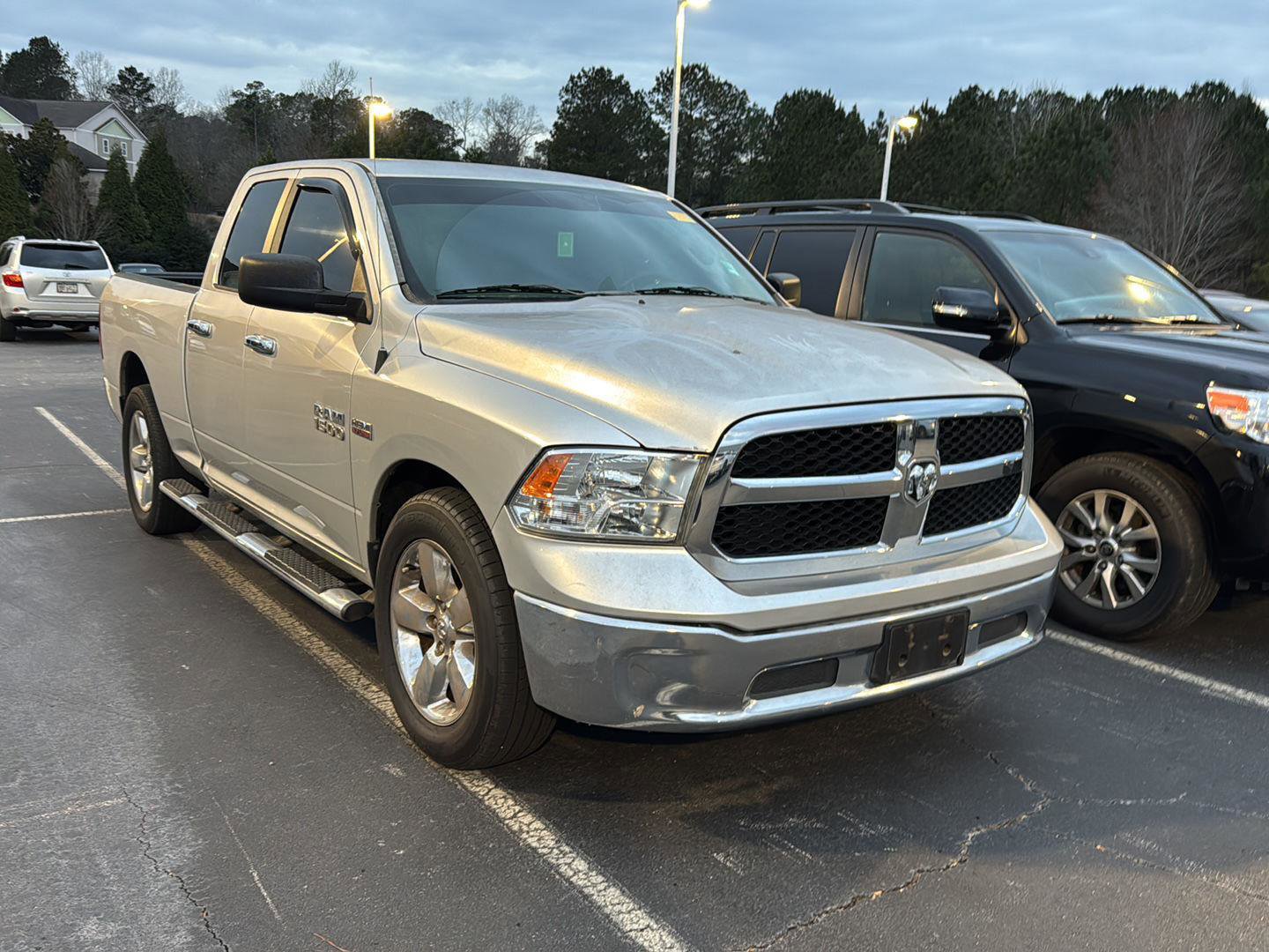 Used 2016 RAM 1500 Classic SLT image 4
