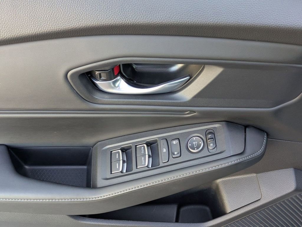 Certified 2025 Honda Accord Sport image 5