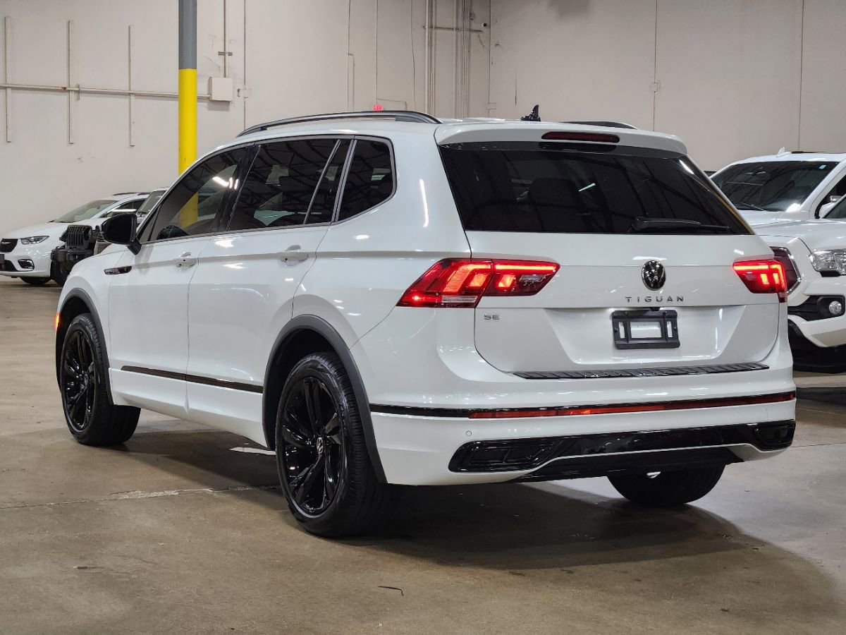 Used 2024 Volkswagen Tiguan SE R-Line image 11