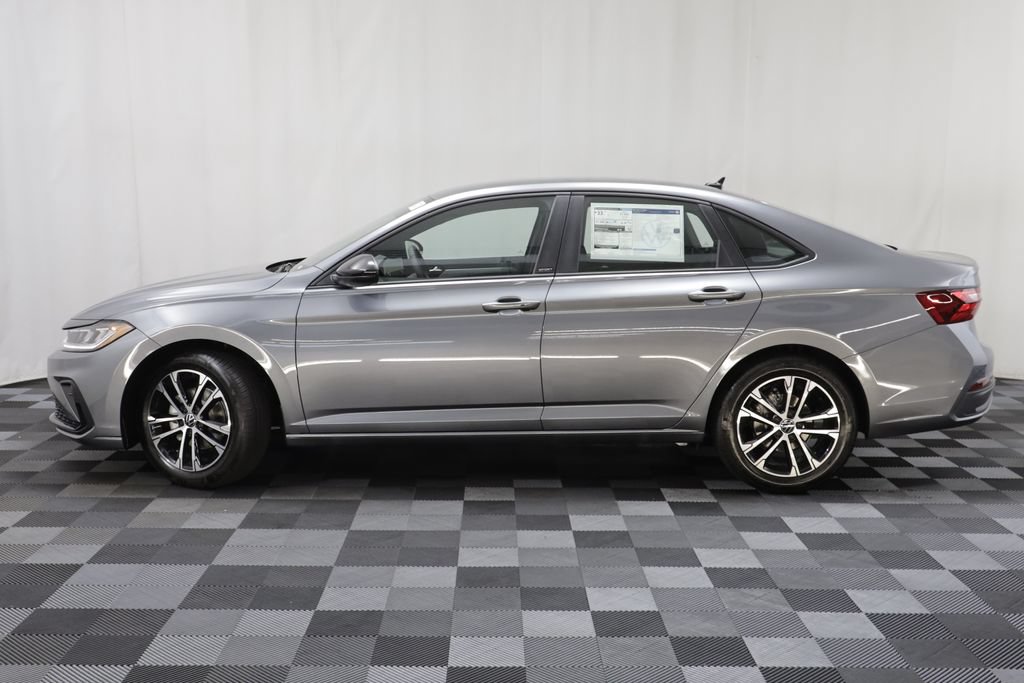 New 2027 Volkswagen Jetta Sport FWD image 5