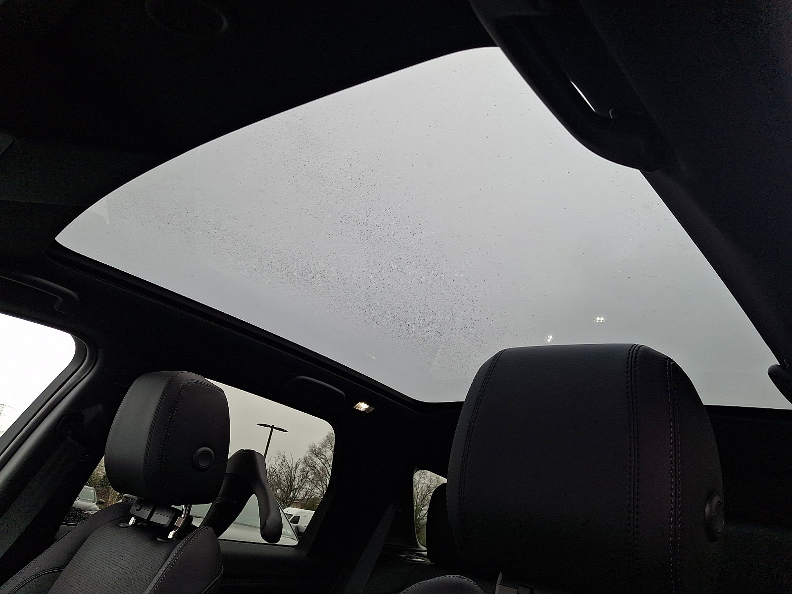 New 2026 Land Rover Discovery Sport Landmark image 12