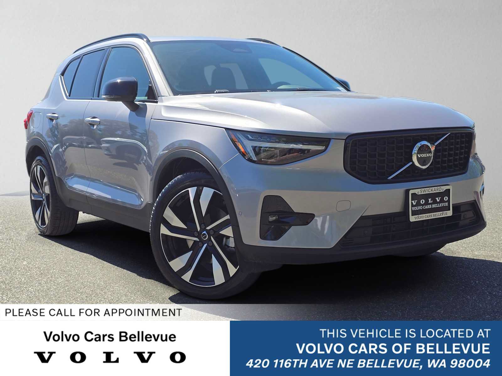 Used 2026 Volvo XC40 B5 Plus w/ Climate Package AWD/4WD image 1