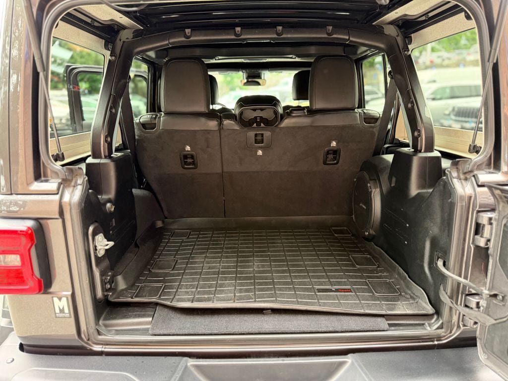 Used 2020 Jeep Wrangler Unlimited Rubicon AWD/4WD image 32