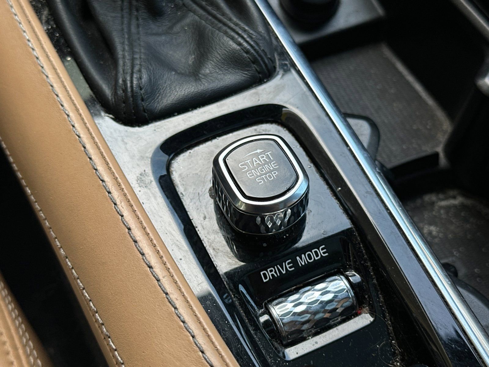 Used 2018 Volvo XC90 T6 Inscription w/ Convenience Package image 22