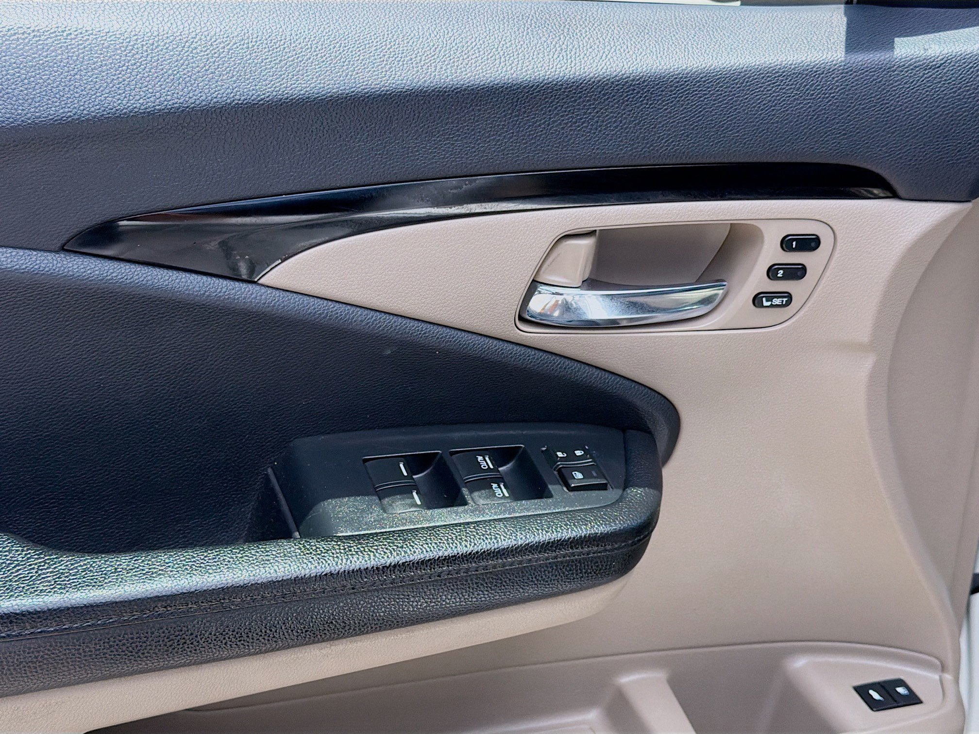 Used 2021 Honda Pilot Touring image 17