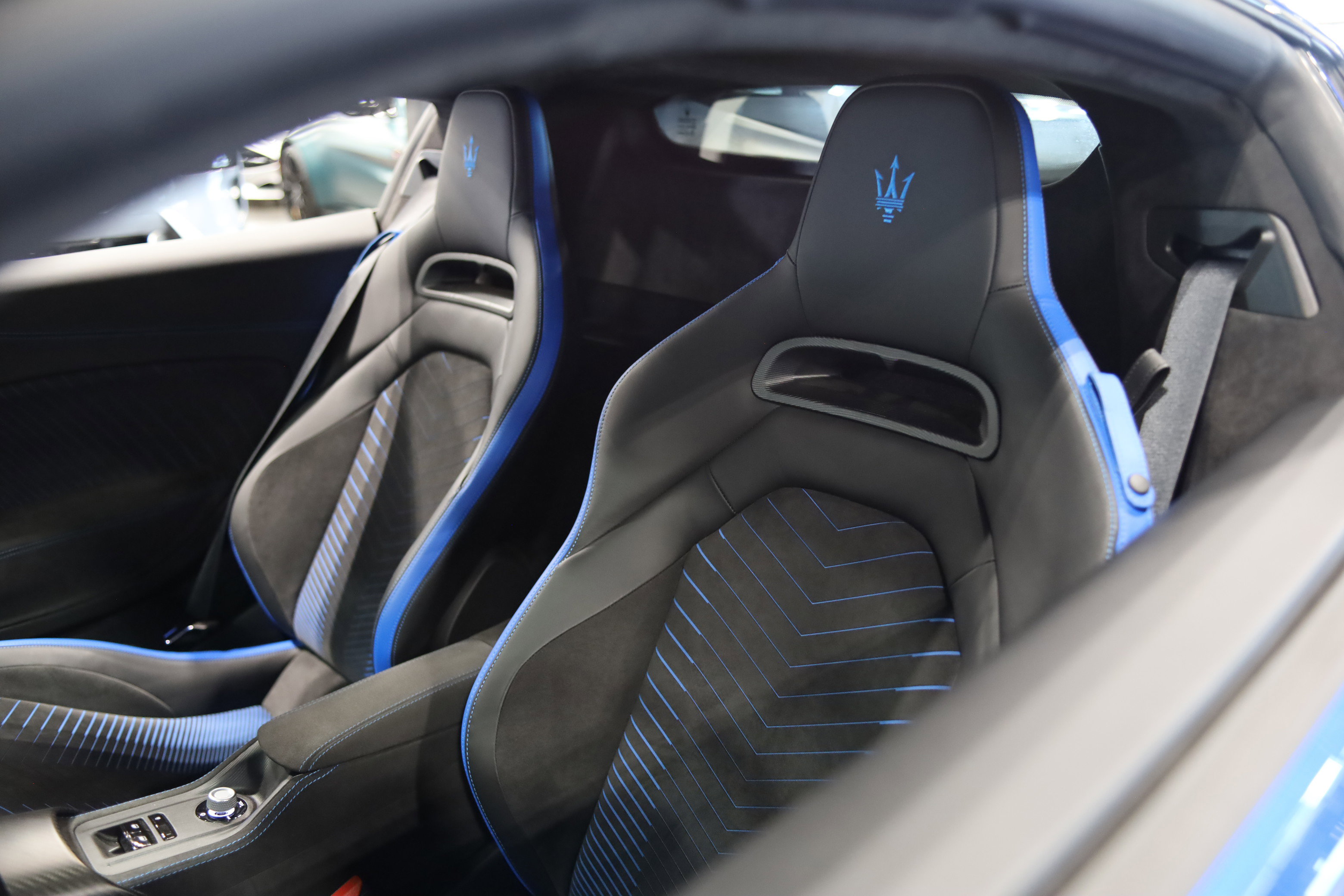 Used 2022 Maserati MC20 Coupe RWD image 16