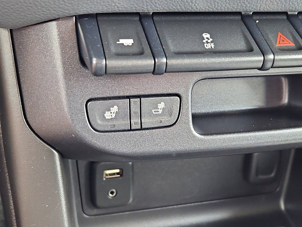 Used 2015 Chevrolet Colorado Z71 AWD/4WD image 19