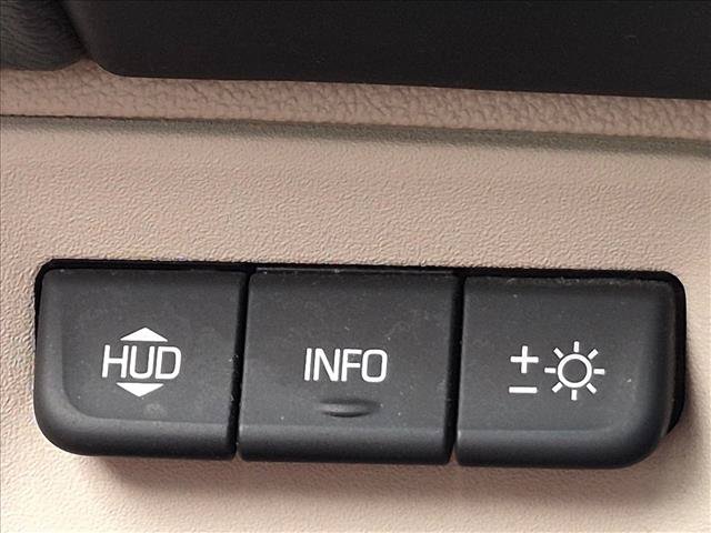 Used 2021 GMC Acadia Denali w/ Denali Technology Package FWD image 10