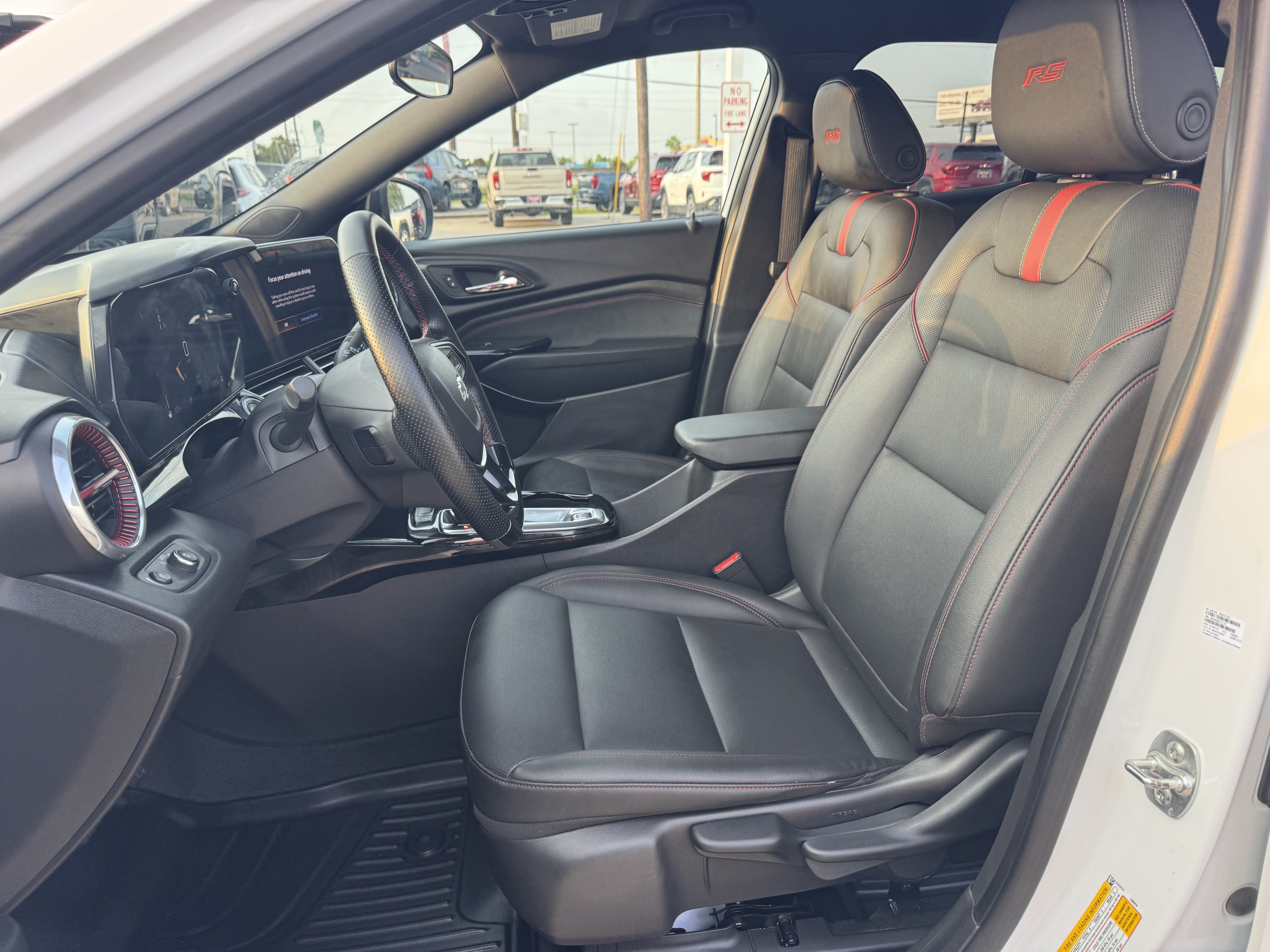Used 2025 Chevrolet Trax RS w/ Driver Confidence Package FWD image 23