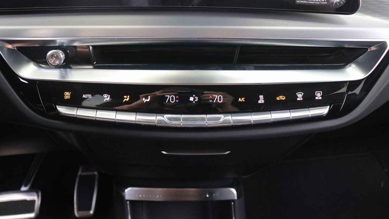 New 2026 Cadillac Lyriq V w/ Exterior Carbon Fiber Package AWD/4WD image 24