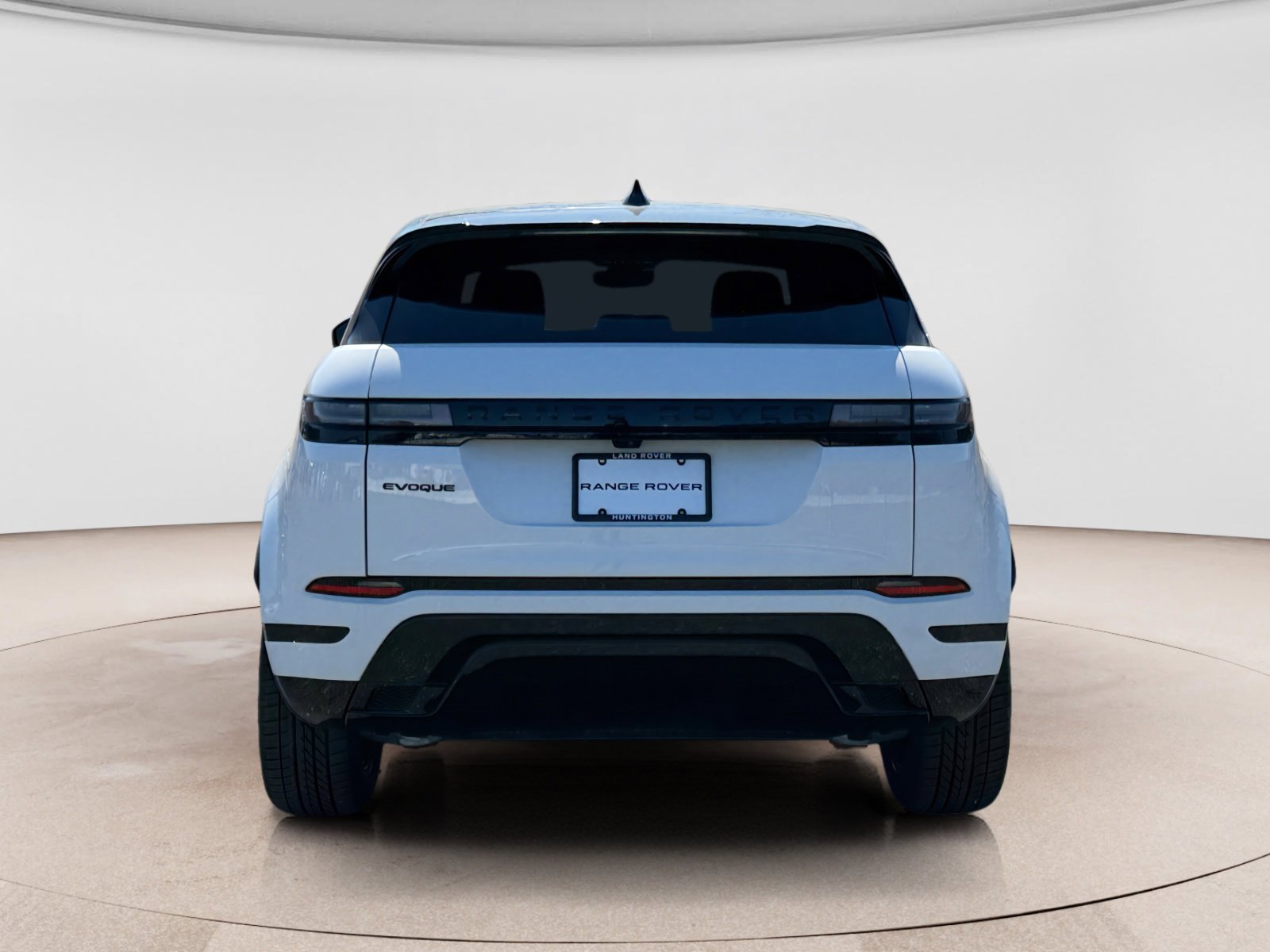 New 2026 Land Rover Range Rover Evoque Dynamic SE image 4
