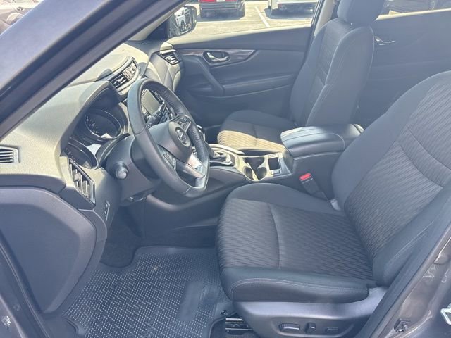 Used 2019 Nissan Rogue SV w/ Premium Package image 12