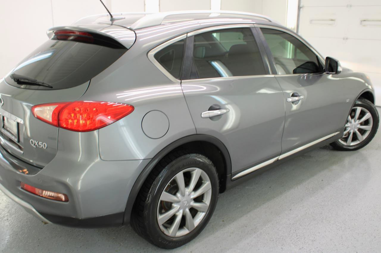 Used 2016 INFINITI QX50 AWD w/ Premium Plus Package image 15