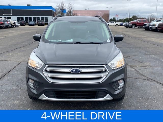 Used 2018 Ford Escape SE image 2