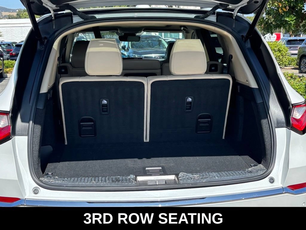 Used 2024 Acura MDX SH-AWD w/ Advance Package image 4