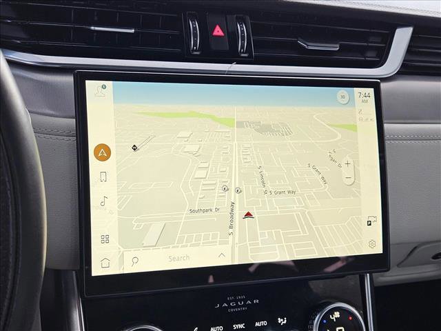 Used 2022 Jaguar XF R-Dynamic SE image 13