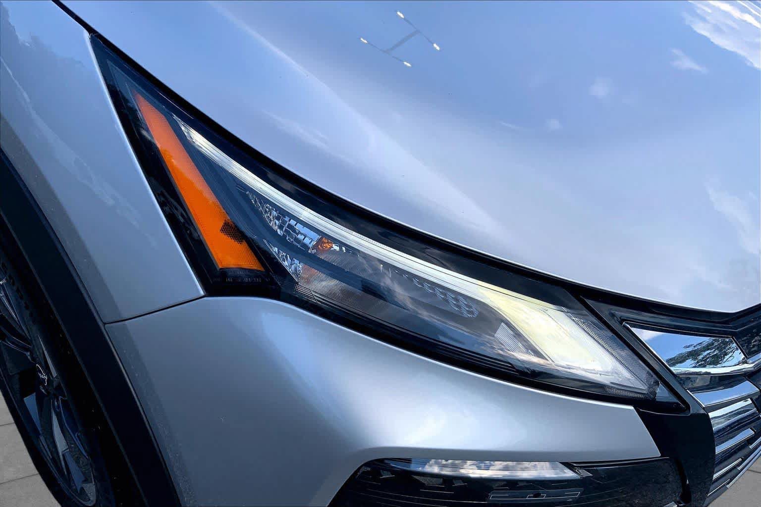 Used 2024 Nissan Rogue SV FWD image 26