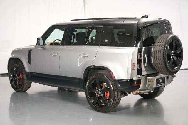 Used 2021 Land Rover Defender 110 X AWD/4WD image 16
