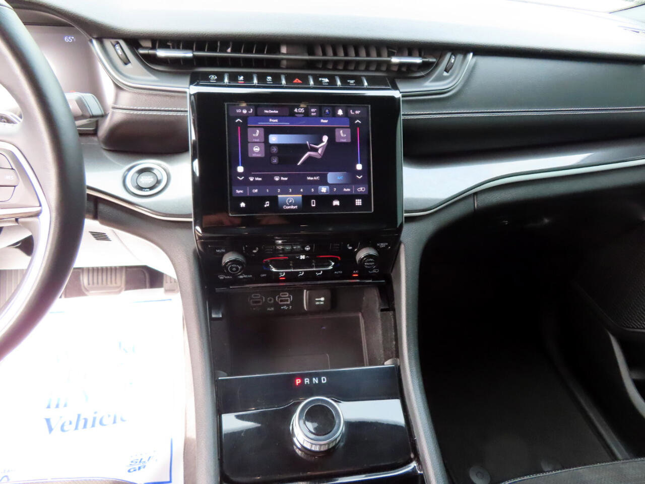Used 2021 Jeep Grand Cherokee L Laredo image 32
