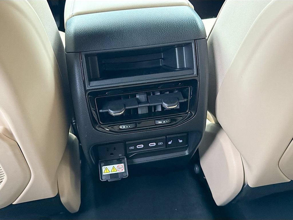 New 2026 Jeep Grand Cherokee Limited AWD/4WD image 19