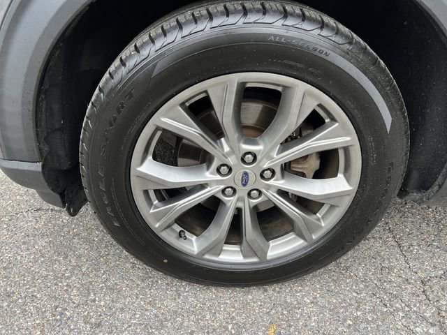 Used 2021 Ford Explorer Limited w/ Equipment Group 301A RWD image 17