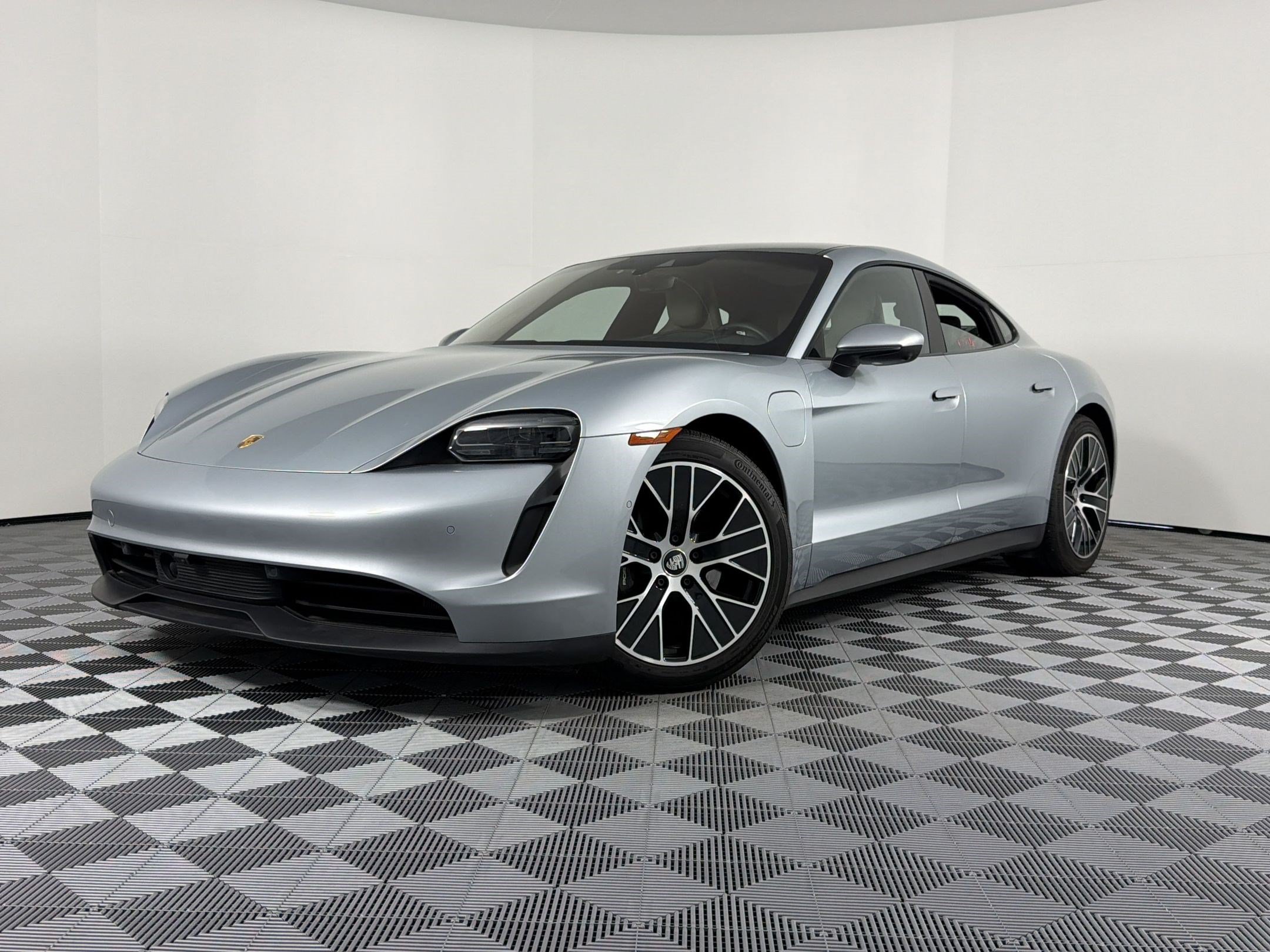 Certified 2022 Porsche Taycan RWD image 1