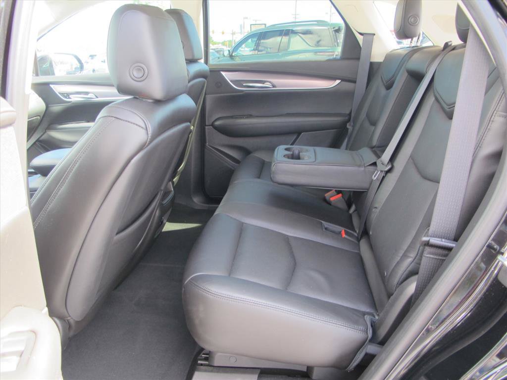 Used 2017 Cadillac XT5 Premium Luxury w/ LPO, Wheel Lock Package AWD/4WD image 23