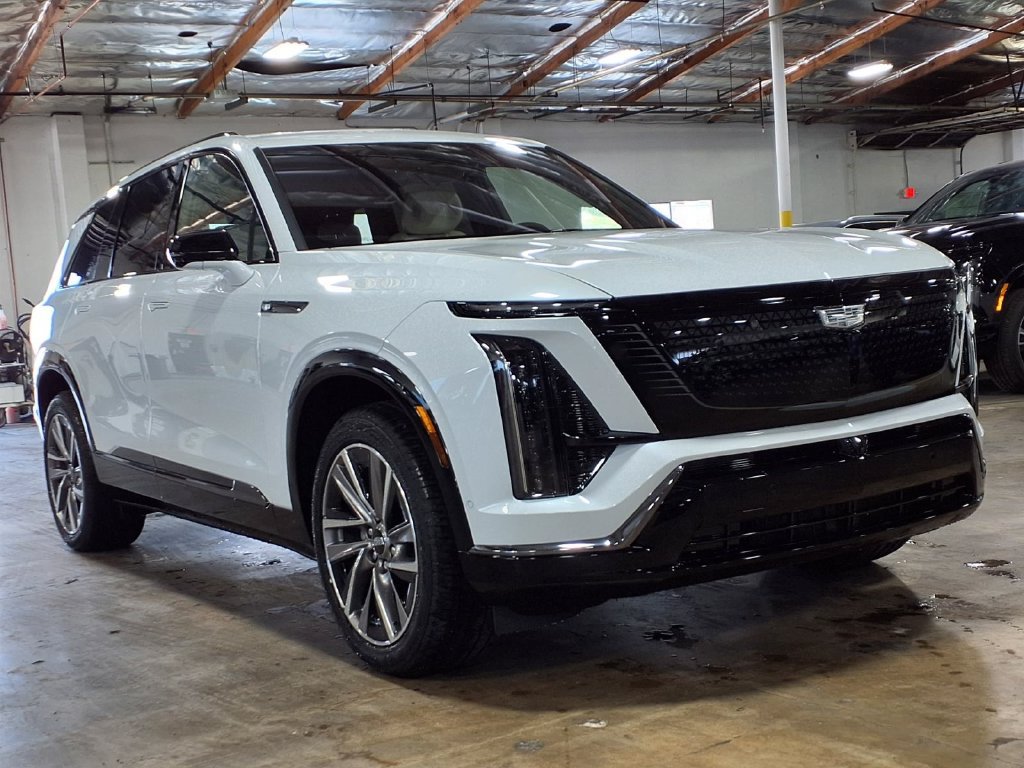 New 2027 Cadillac Vistiq Luxury AWD/4WD image 3