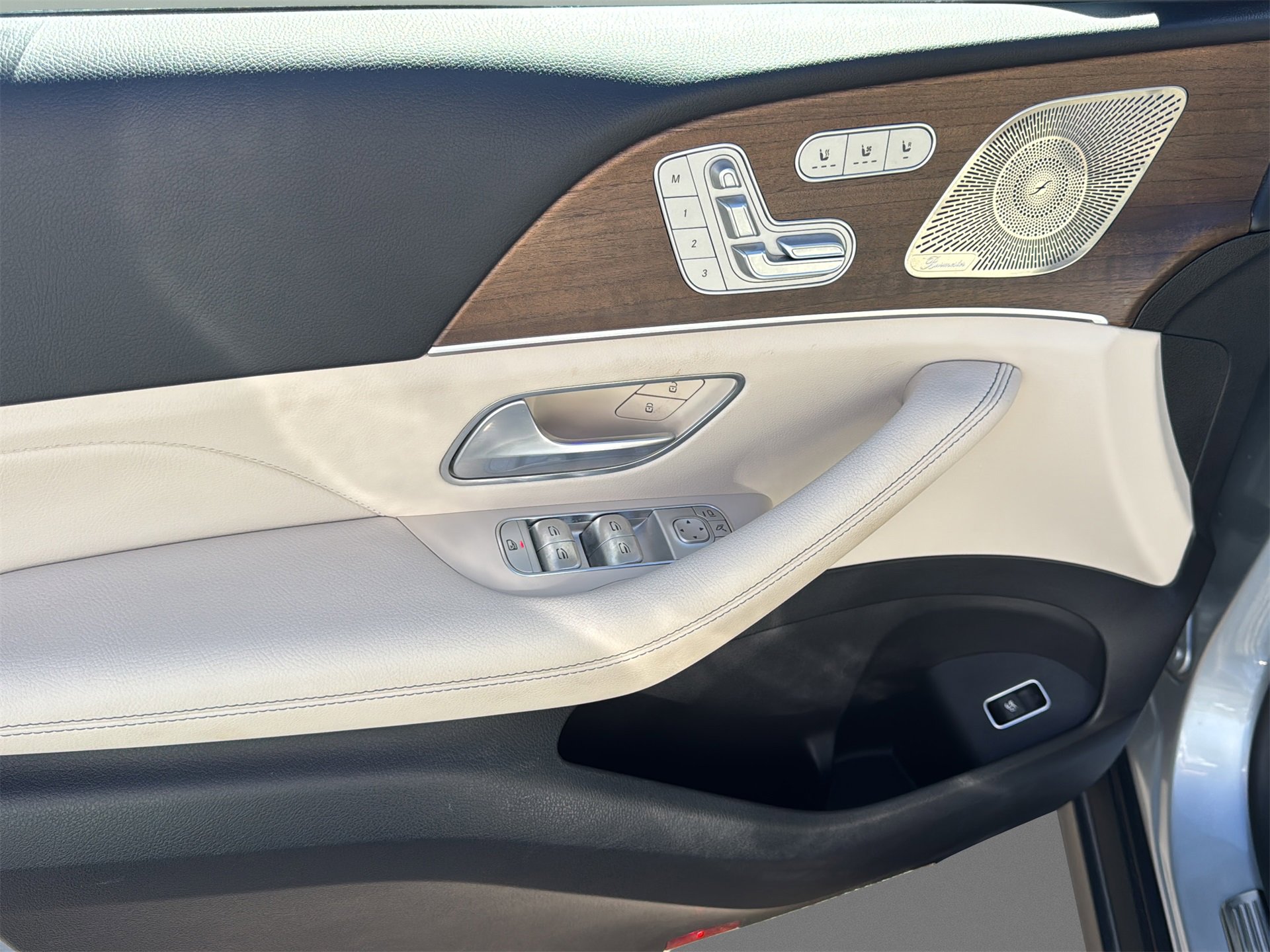 Certified 2024 Mercedes-Benz GLE 450 4MATIC image 23