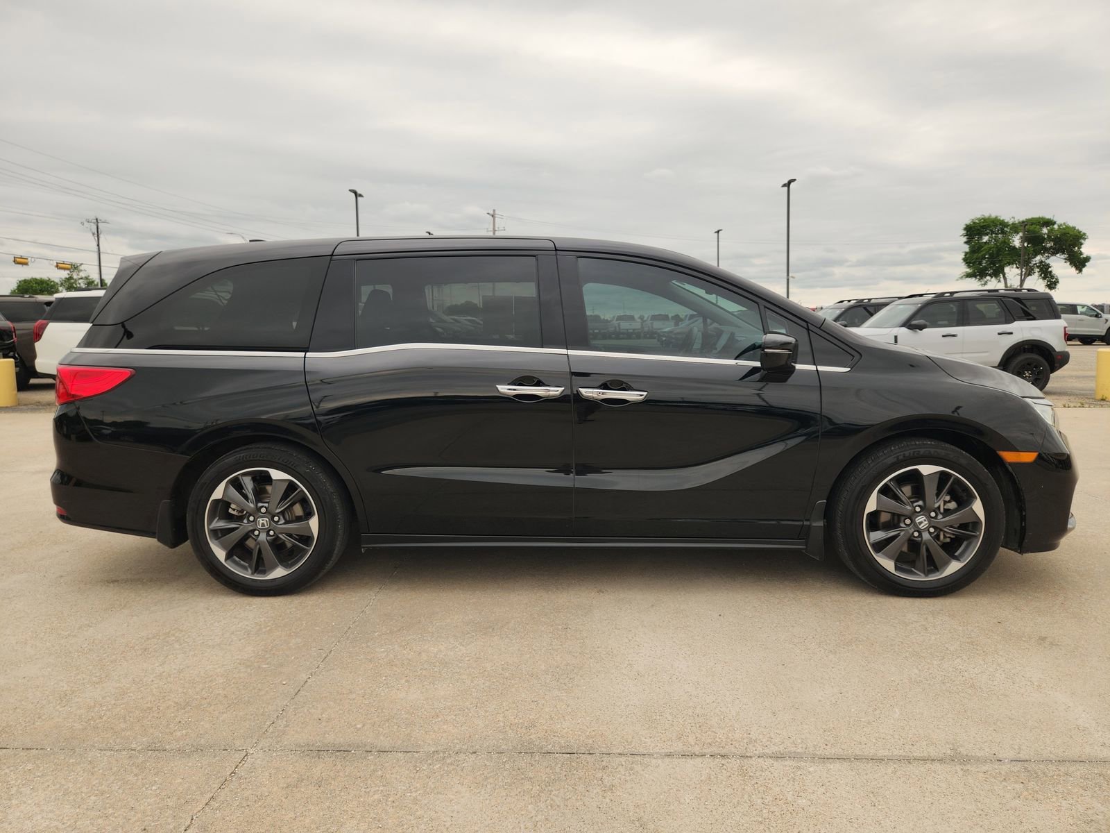 Used 2023 Honda Odyssey Elite image 7