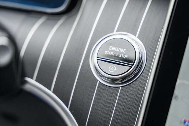 New 2025 Mercedes-Benz C 300 4MATIC Sedan image 26