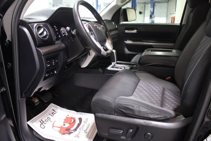 Used 2020 Toyota Tundra SR5 w/ SR5 Upgrade Package image 18