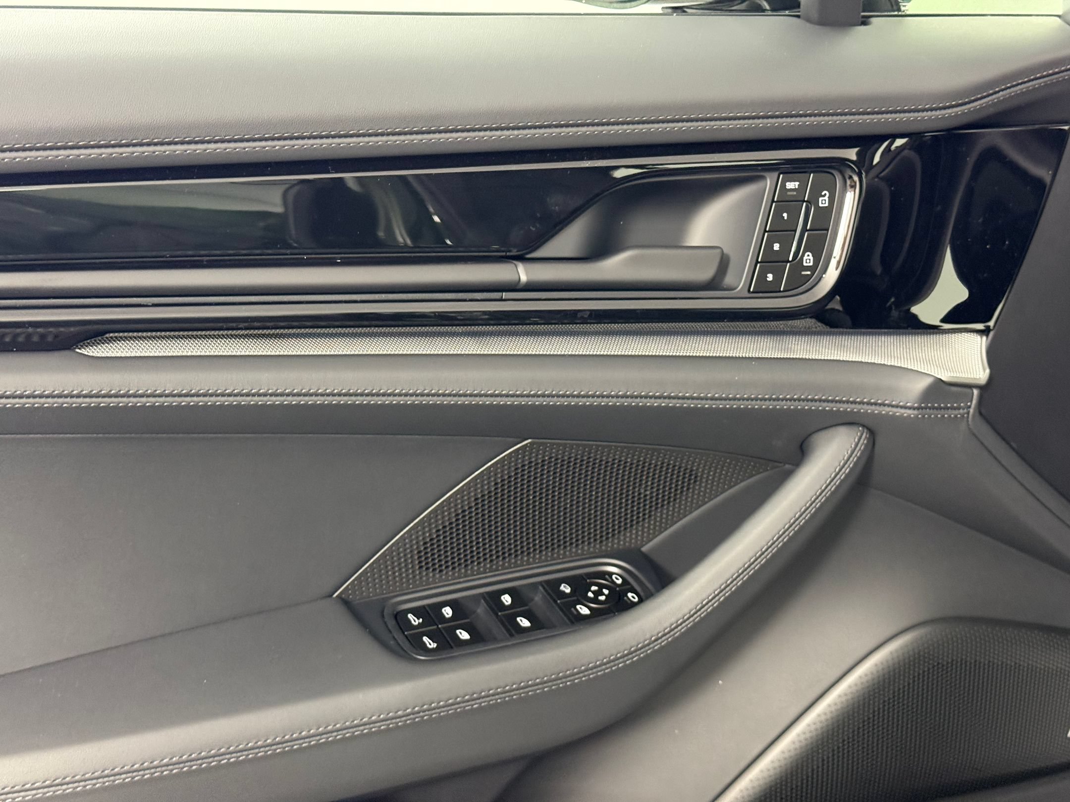 Certified 2026 Porsche Panamera 4 AWD/4WD image 27