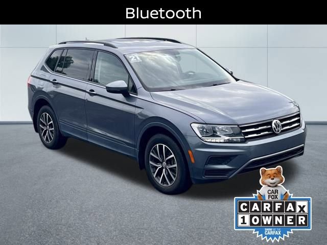 Used 2021 Volkswagen Tiguan S image 3