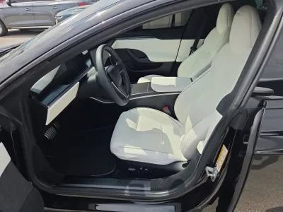 Used 2022 Tesla Model S Plaid AWD/4WD image 6