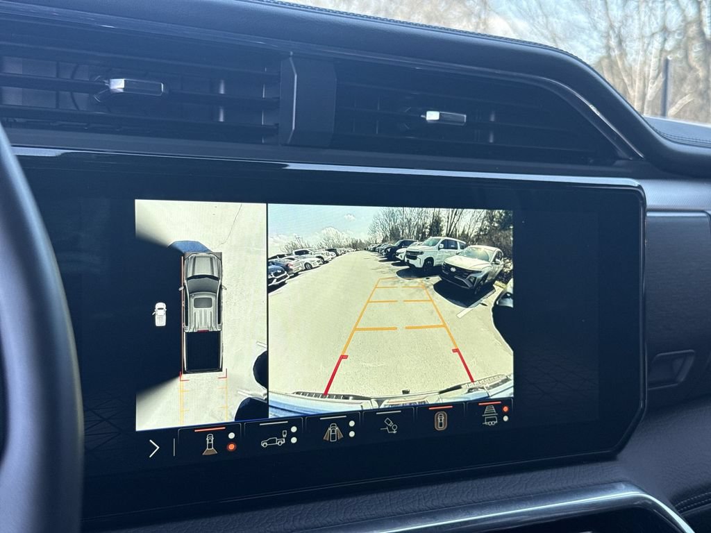 Used 2025 GMC Sierra 1500 Denali w/ Technology Package AWD/4WD image 17