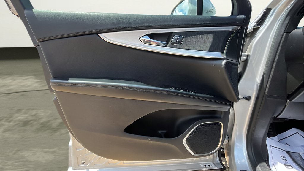 Used 2016 Lincoln MKX Premiere FWD image 15