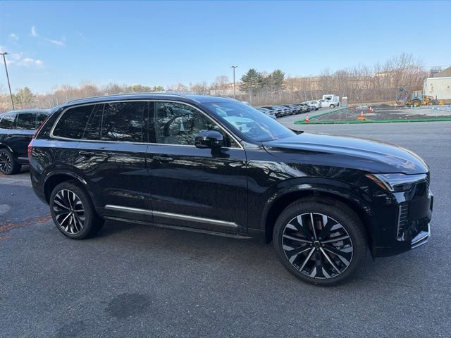 New 2026 Volvo XC90 T8 Plus w/ Protection Package Premier AWD/4WD image 2