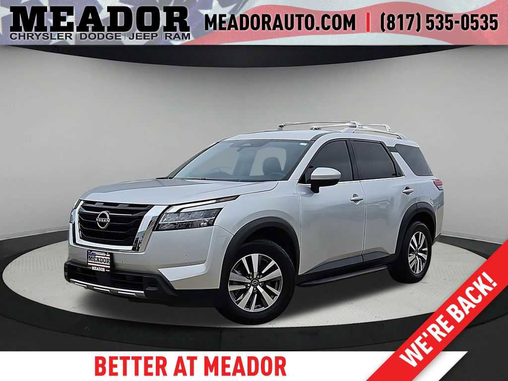 Used 2023 Nissan Pathfinder SL