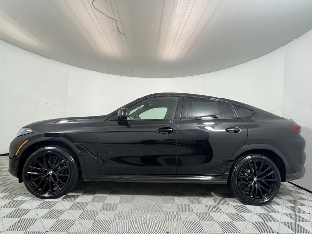 New 2026 BMW X6 M60i w/ Parking Assistance Package image 4