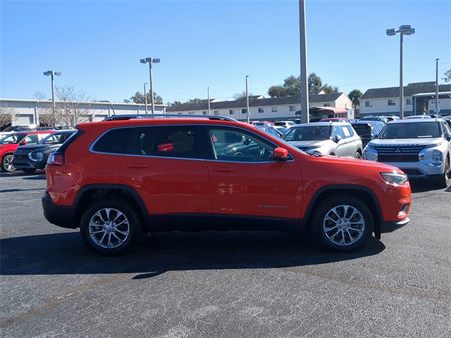Used 2021 Jeep Cherokee Latitude Lux w/ Comfort/Convenience Group image 5