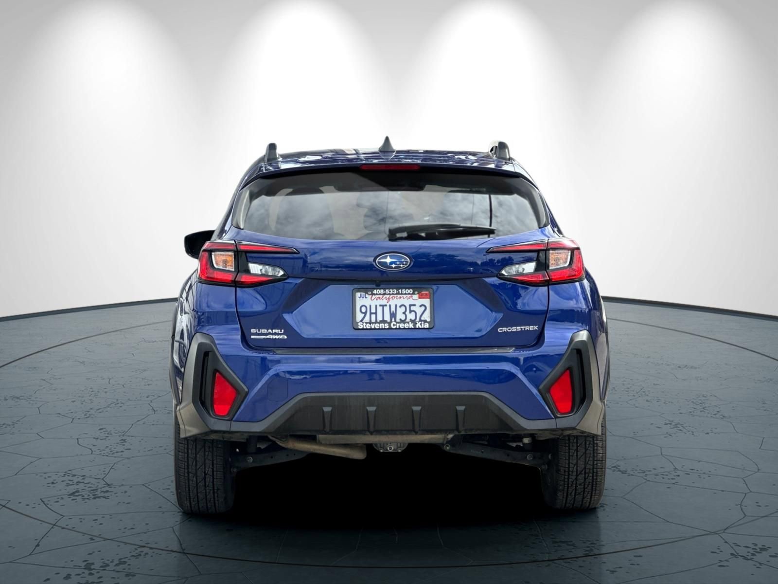 Used 2024 Subaru Crosstrek 2.0i Premium AWD/4WD image 5