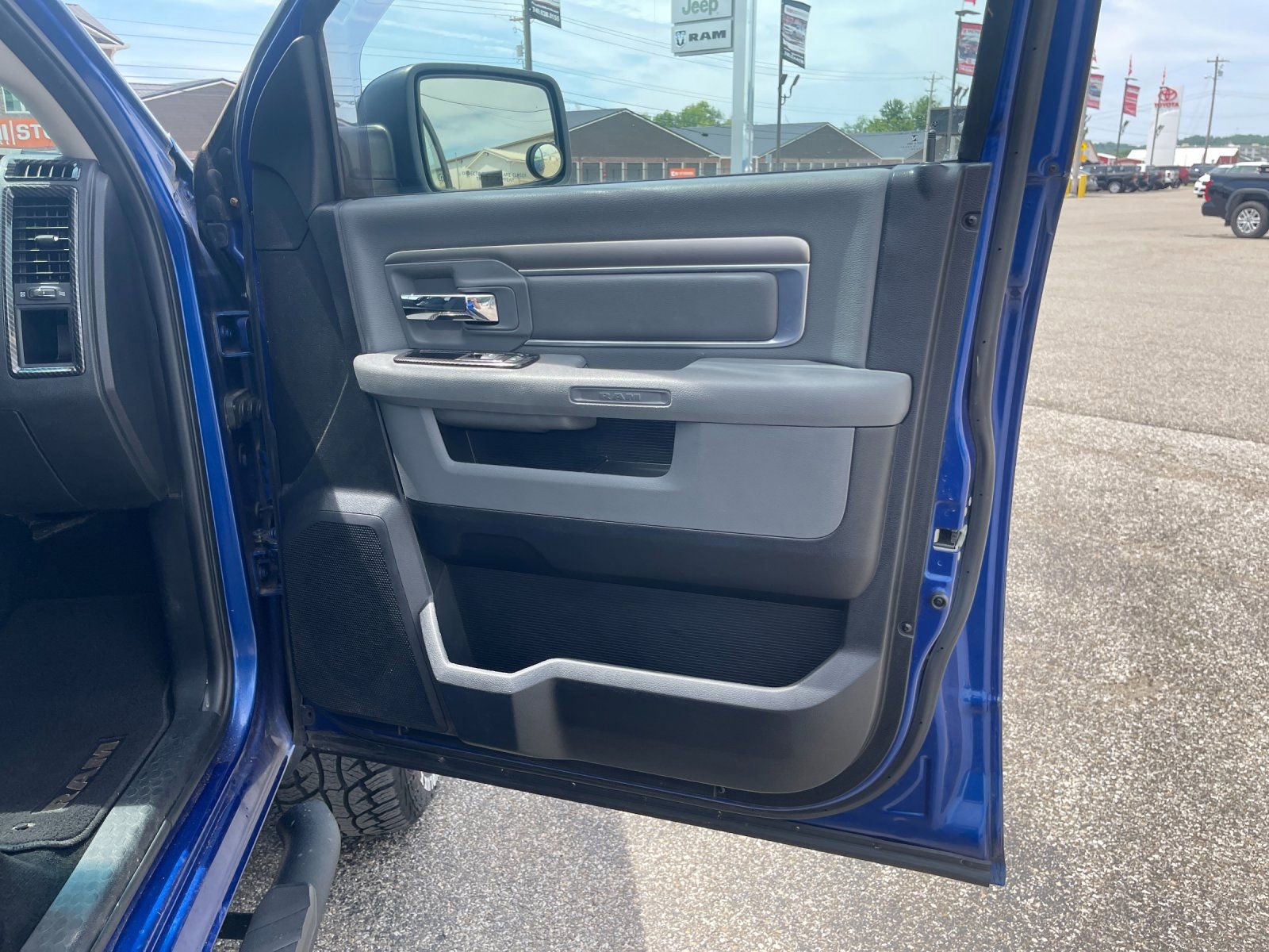 Used 2014 RAM 1500 Big Horn AWD/4WD image 18