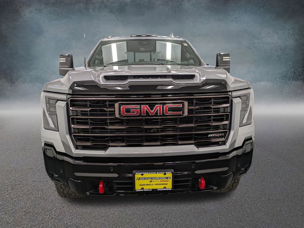 Used 2025 GMC Sierra 2500 AT4X image 2