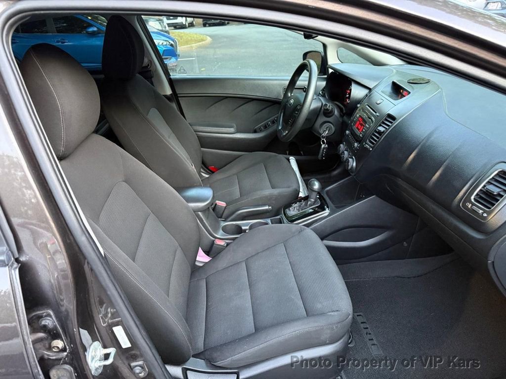 Used 2017 Kia Forte LX FWD image 13