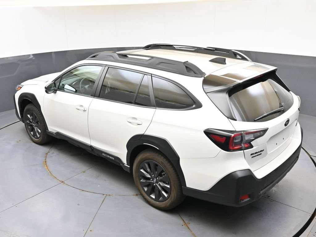 Certified 2025 Subaru Outback Onyx Edition AWD/4WD image 38