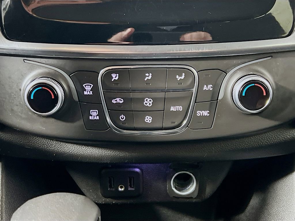 Used 2021 Chevrolet Traverse LS AWD/4WD image 15