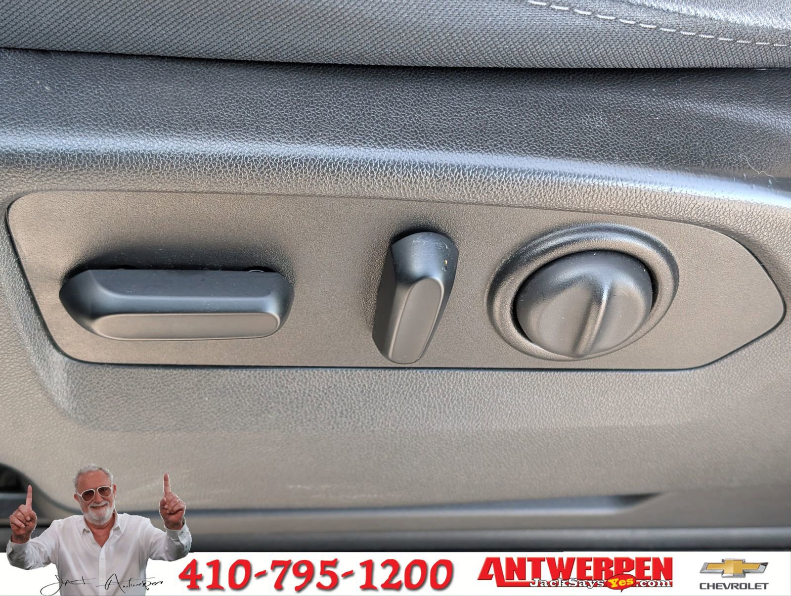 Used 2020 Chevrolet Silverado 1500 LT w/ All-Star Edition image 20