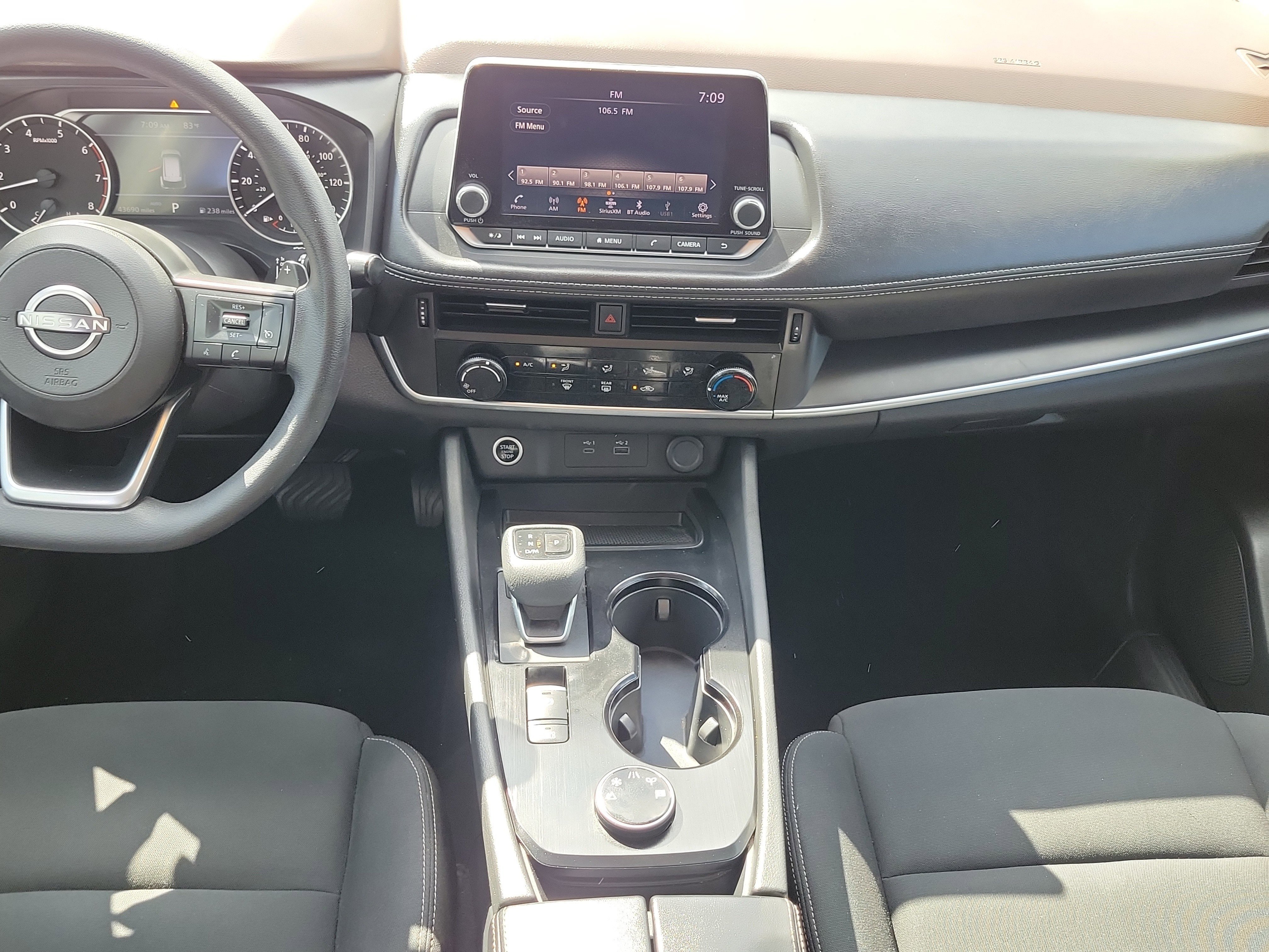 Used 2023 Nissan Rogue S AWD/4WD image 17