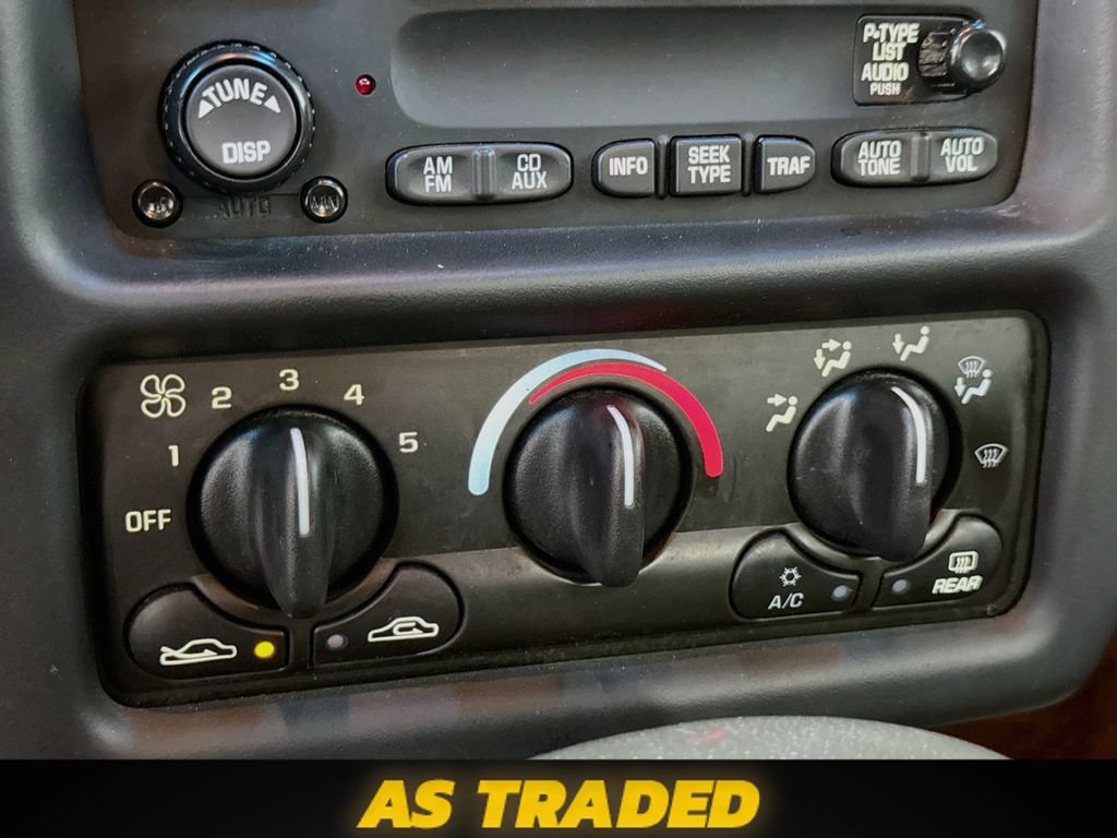 Used 2001 Chevrolet Monte Carlo LS w/ Preferred Equipment Group 1 FWD image 16